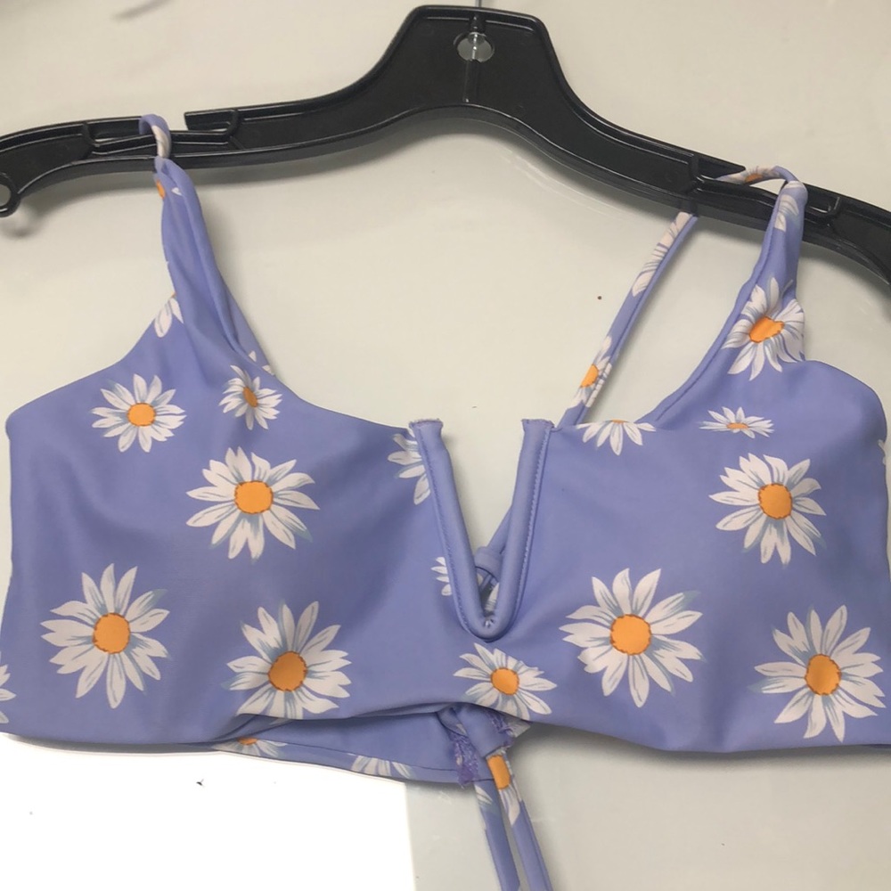 Lizaful lavender daisy print swim top gently used size 8